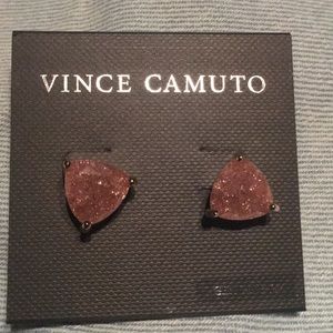 Vince camuto pink glitter earrings